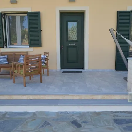 Issos House בית נופש