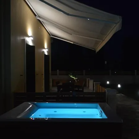 Issos House