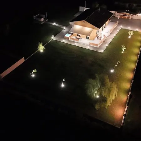 בית נופש Issos House אגיוס גיורגיוס