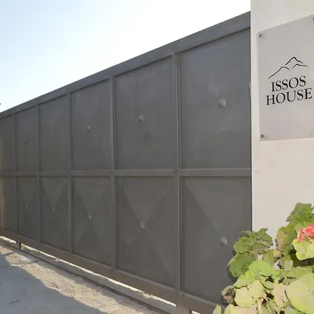 בית נופש Issos House
